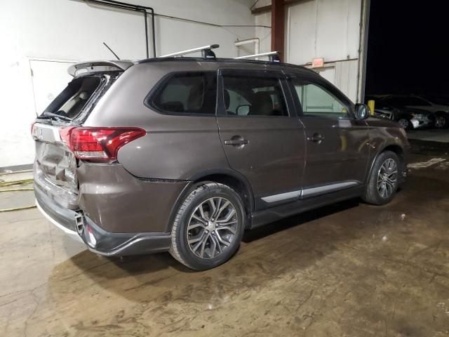 2016 Mitsubishi Outlander SE