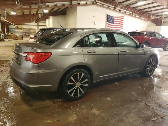 2013 Chrysler 200 Limited