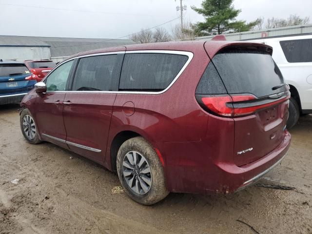 2022 Chrysler Pacifica Hybrid Limited