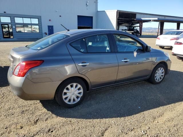 2012 Nissan Versa S