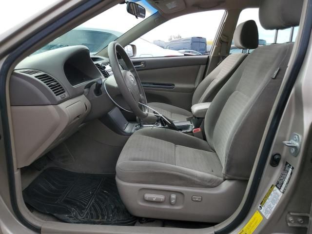 2005 Toyota Camry LE