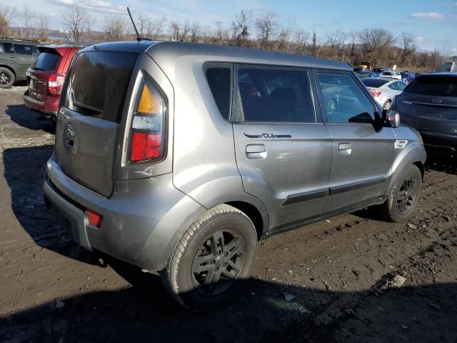 2010 KIA Soul +