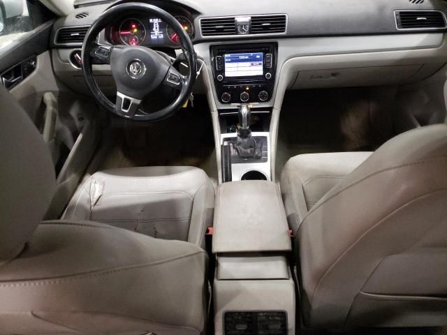 2013 Volkswagen Passat SE