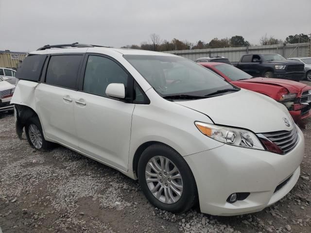 2015 Toyota Sienna XLE