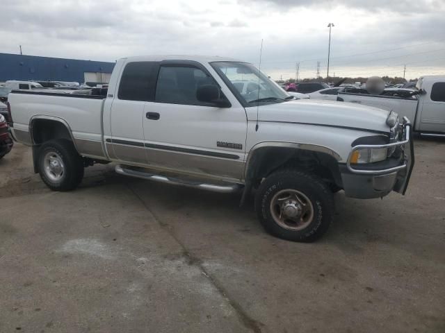 2000 Dodge RAM 2500