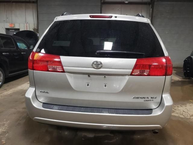 2004 Toyota Sienna CE