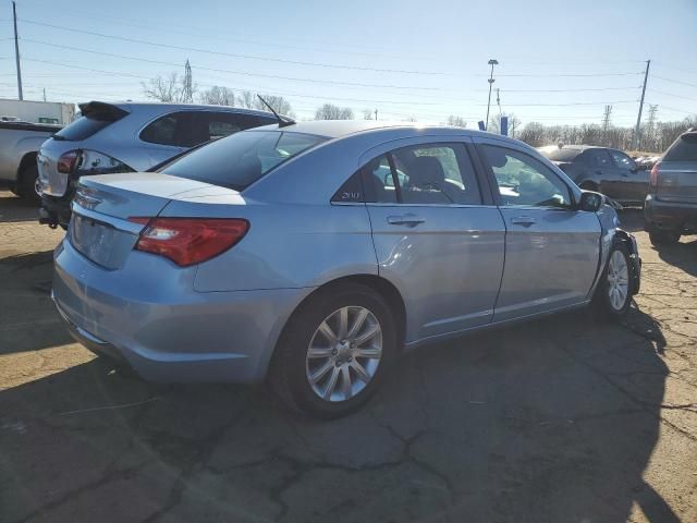 2013 Chrysler 200 Touring