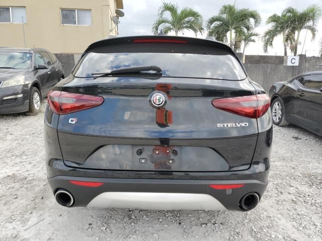 2018 Alfa Romeo Stelvio Sport