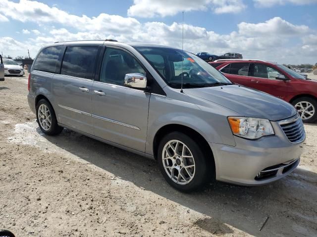 2013 Chrysler Town & Country Limited