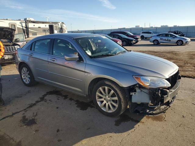 2013 Chrysler 200 Touring