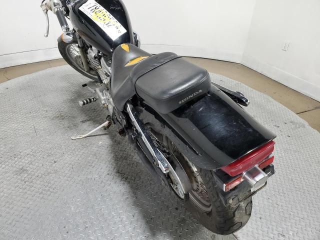 2006 Honda VT600 C