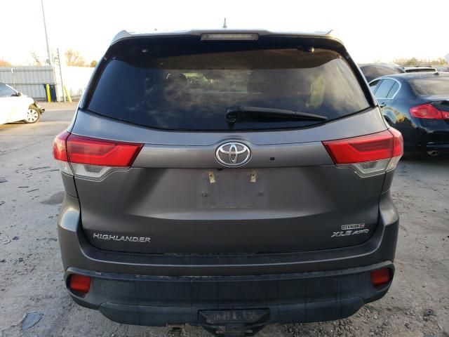 2018 Toyota Highlander SE