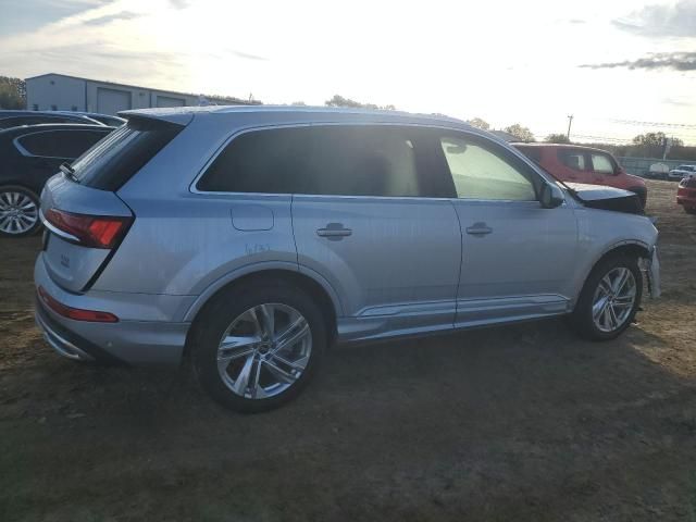 2022 Audi Q7 Premium