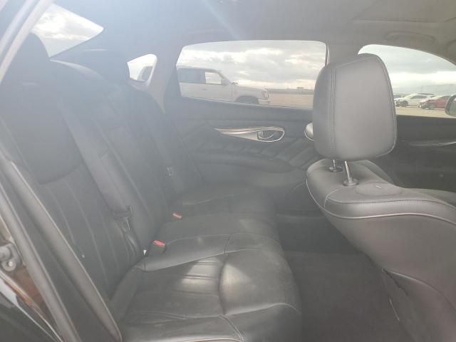 2015 Infiniti Q70 3.7