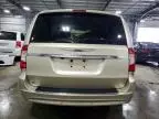 2012 Chrysler Town & Country Touring L