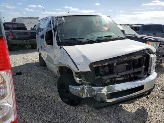 2010 Ford Econoline E350 Super Duty Wagon