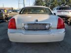 2005 Lincoln Town Car Signature