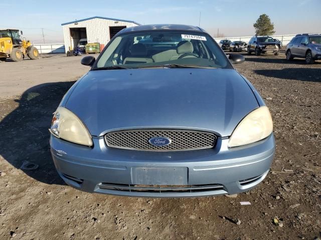 2005 Ford Taurus SE