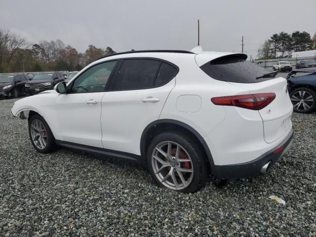 2018 Alfa Romeo Stelvio Sport