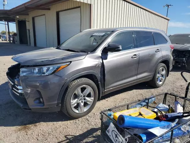 2017 Toyota Highlander Limited