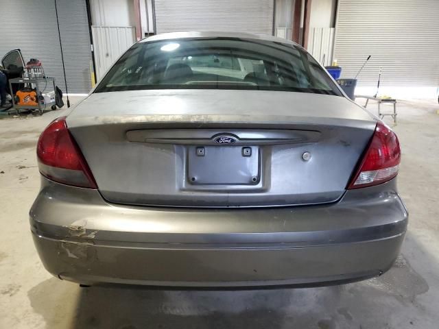 2004 Ford Taurus SE