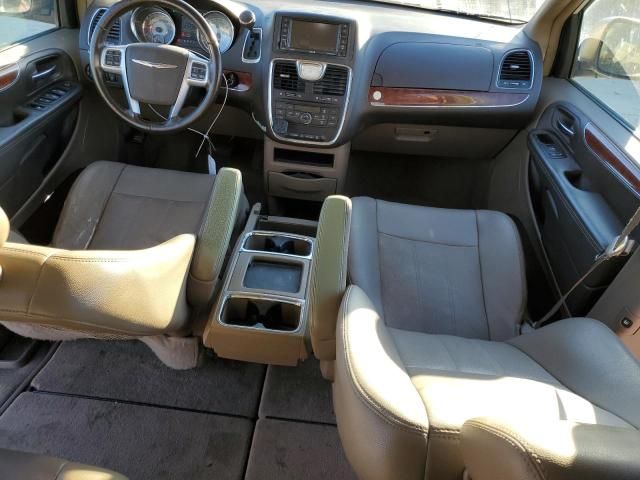 2012 Chrysler Town & Country Touring