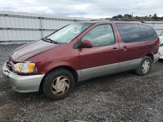 2002 Toyota Sienna LE