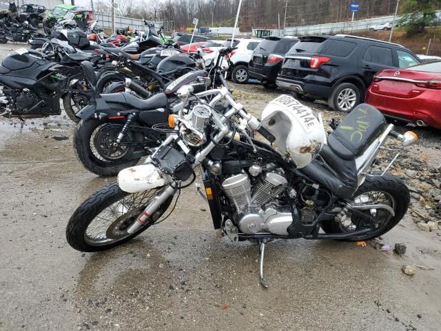 2005 Honda VT600 CD