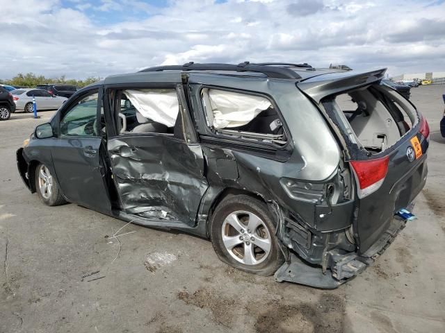 2013 Toyota Sienna LE