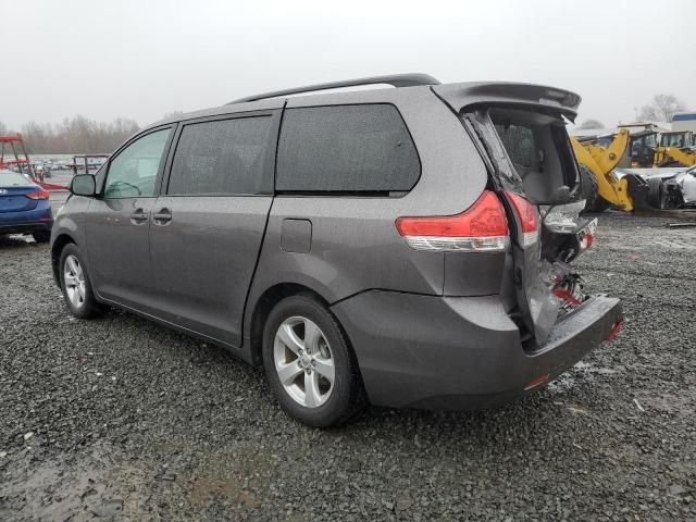 2014 Toyota Sienna LE