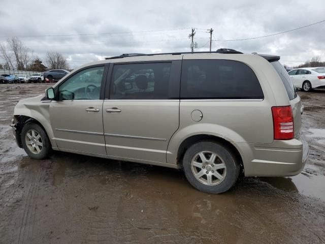 2009 Chrysler Town & Country Touring