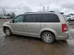 2009 Chrysler Town & Country Touring