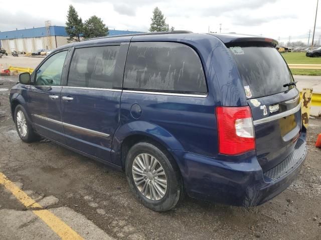 2016 Chrysler Town & Country Touring L