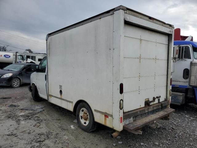 2004 GMC Savana Cutaway G3500