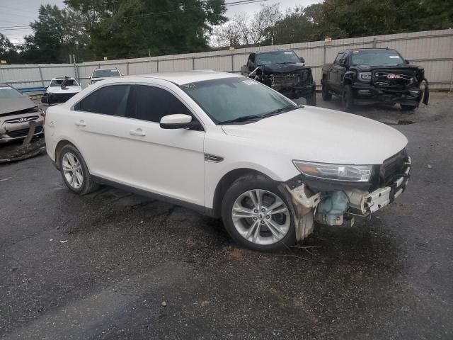 2017 Ford Taurus SEL