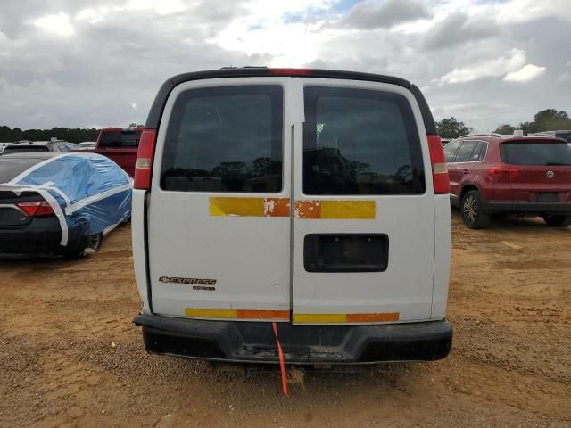 2013 Chevrolet Express G2500