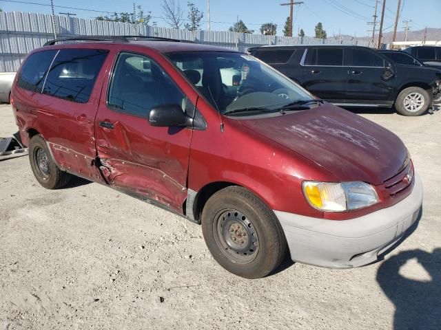 2002 Toyota Sienna CE