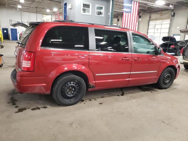 2010 Chrysler Town & Country Touring