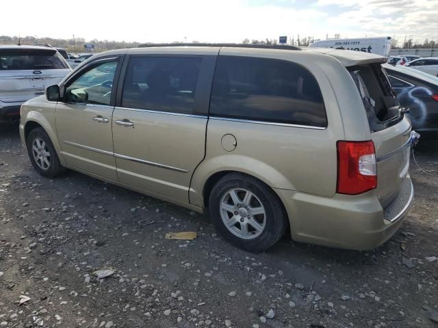 2011 Chrysler Town & Country Touring