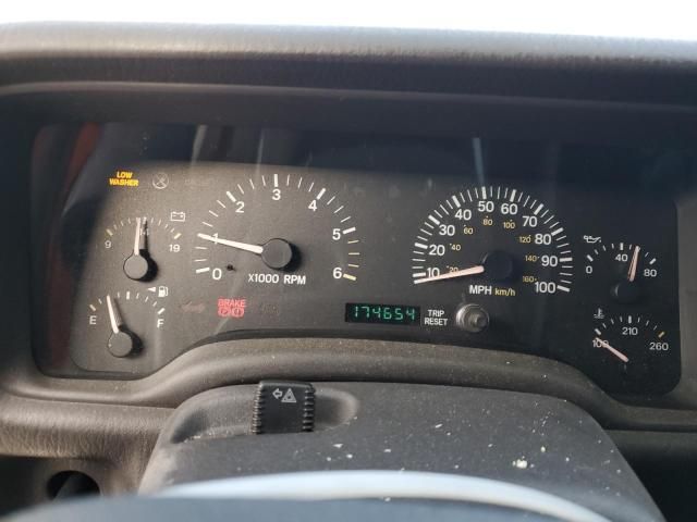 2000 Jeep Cherokee SE