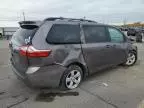 2016 Toyota Sienna LE