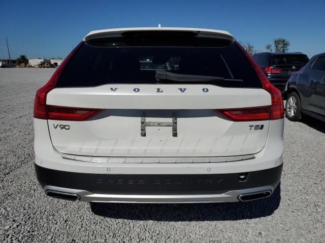 2018 Volvo V90 Cross Country T5 Momentum