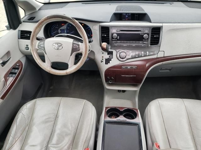 2012 Toyota Sienna XLE