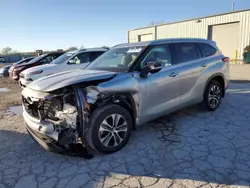 Salvage cars for sale at Kansas City, KS auction: 2022 Toyota Highlander XLE