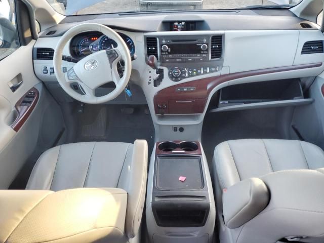 2013 Toyota Sienna XLE