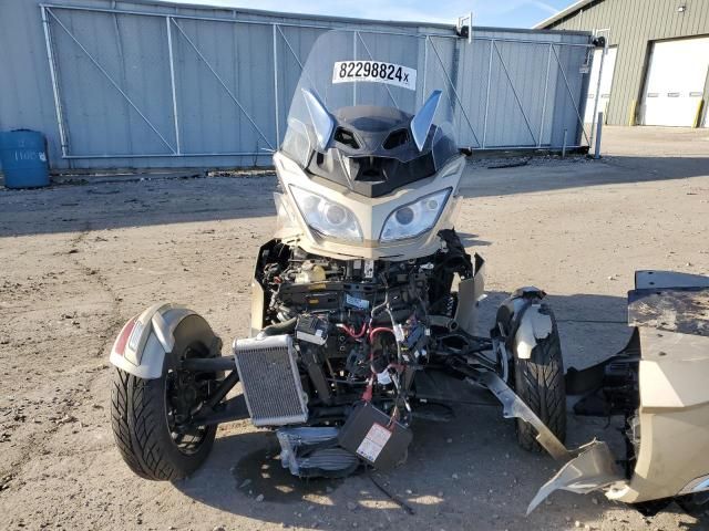 2017 Can-Am Spyder Roadster RT