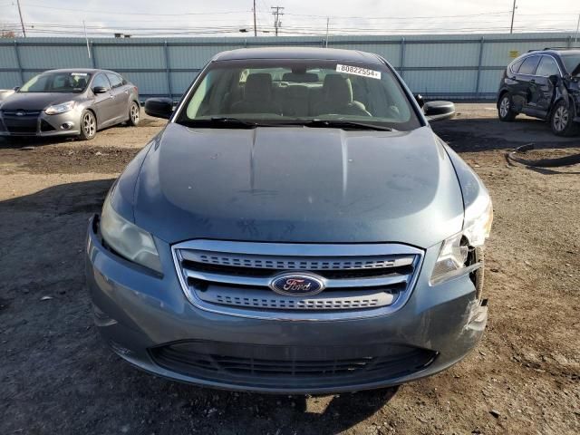 2010 Ford Taurus SE