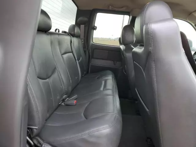 2006 GMC Sierra K2500 Heavy Duty