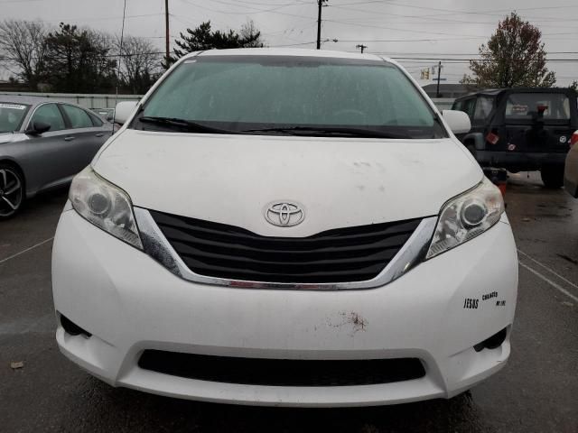 2012 Toyota Sienna LE