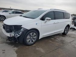 Carros salvage sin ofertas aún a la venta en subasta: 2018 Chrysler Pacifica Hybrid Limited